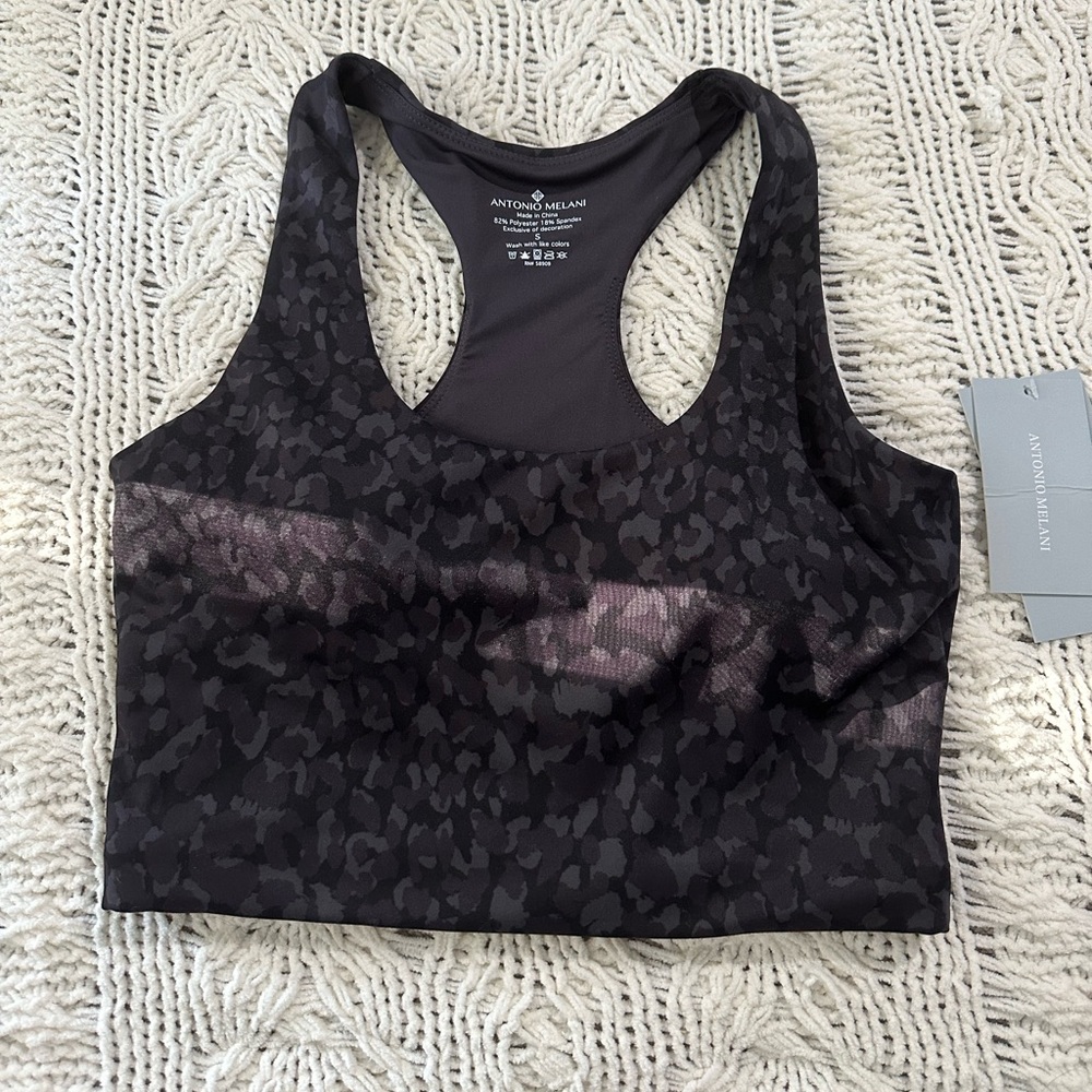 Black leopard athletic top